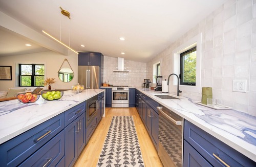 Three Oaks House | 2027 NOW OPEN! Gorgeous Estate With Pool, Hot Tub, and MORE!