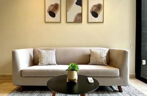 Centro Apartment | 2BR Modern Condo - Rooftop Pool with Stunning Views