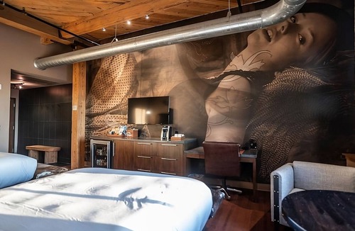 Fifth Ward Hotel | 4 Custom Deluxe 2 Queen Beds at The Iron Horse Hotel, Bring Along Your Pets!