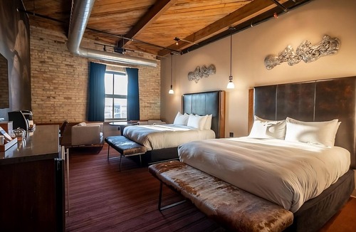 Fifth Ward Hotel | 4 Premium Lofts at The Iron Horse Hotel | Pets Are Welcome!