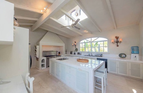 Conchas Chinas Villa | 5-bedroom Ocean view villa in the Beverly Hills of Puerto Vallarta!