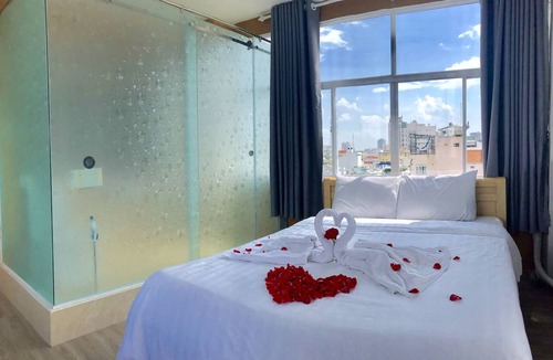 Downtown Ho Chi Minh City Hotel | 99 Bui Vien Hotel