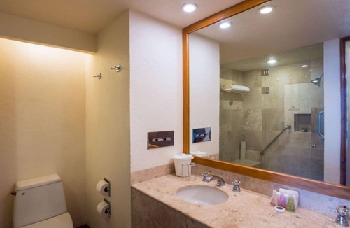 Marina Vallarta Hotel | A Little Slice of Paradise – Cozy Studio in Puerto Vallarta