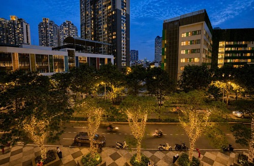 Hang Xanh Condo | Amazing 3-bedroom condo with AC in vibrant Thành phố Hồ Chí Minh