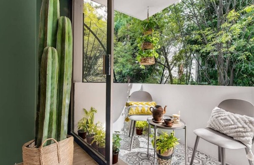 Hipodromo Apartment | Amsterdam Boho Condesa Sanctuary with AC