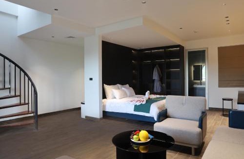 Van Don Hotel | Ao Tien Harbour Boutique Hotel