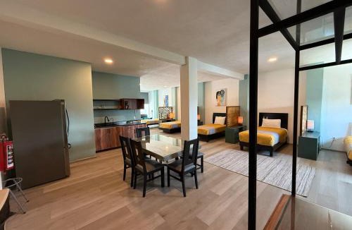 Queretaro Hotel | Apartment with Pool & Gym