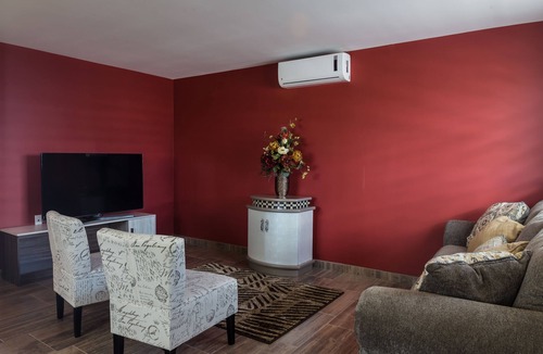 Cuauhtemoc Hotel | Apple Inn