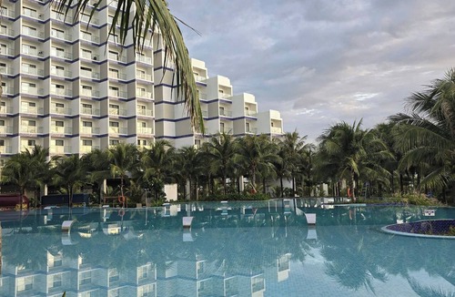 Cam Ranh Apartment | Arena Cam Ranh Condotel With Beachfront