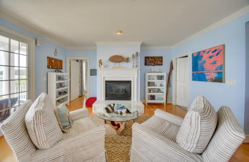 White Stone House | Bayfront White Stone Escape w/Private Beach!