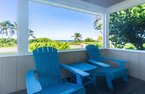Captiva Hotel | Beach View 2BR Cottage | Porch | Outdoor Pools | Beach Access