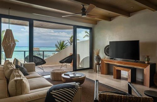 Tulsayab Apartment | Beachfront 2BR Apartment at Tankah Bay