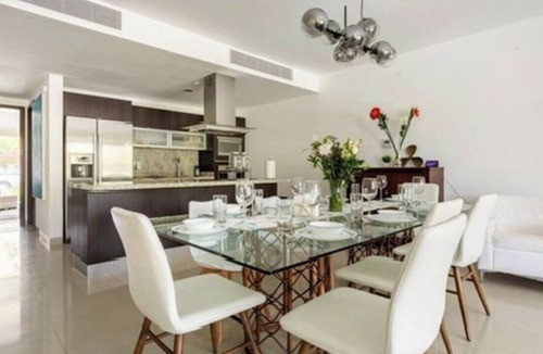 Centro Condo | Beachfront Bliss: 2BR Beach Haven w/Private Pool