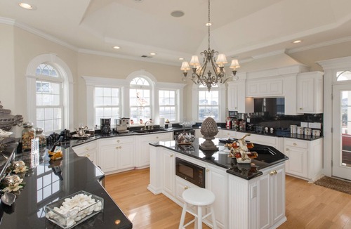 Sandbridge House | Beachfront Luxury Home, SPA, SALT WATER POOL Heating & Sauna Option,Pet Friendly