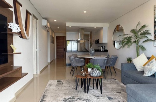 Zona Dorada Apartment | Beachfront, with beautiful ocean views