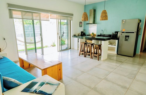 Saladita House | Beautiful 1 bedroom house with swimming pool near the beach and surf spot
