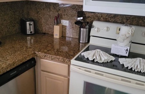 Puerto Penasco Condo | Beautiful 1½ Bedroom Condo on the Sea of Cortez at Las Palmas Resort D-302