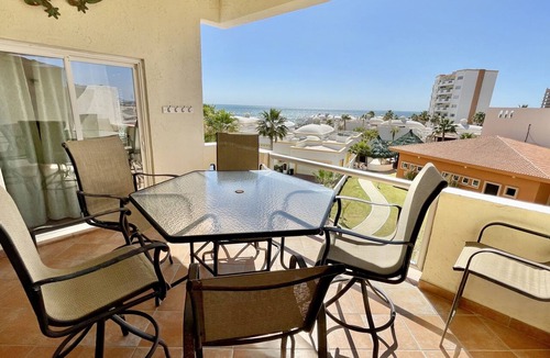 Puerto Penasco Condo | Beautiful 1½ Bedroom Condo on the Sea of Cortez at Las Palmas Resort D-302
