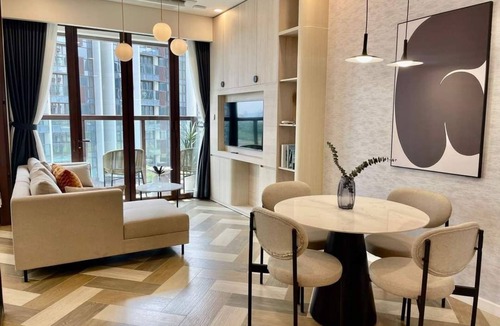 Thu Thiem Apartment | Beautiful condo with amazing pool
