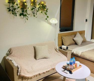 Ngoc Khanh Hotel | Bee's House