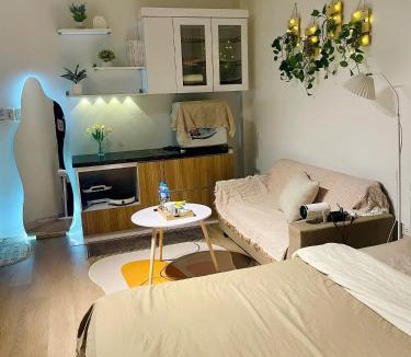 Ngoc Khanh Hotel | Bee's House
