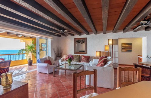 South Shore Hotel Area Condo | Casa Cielo Palmares - Beautiful beachfront 2-bedroom condo in Puerto Vallarta