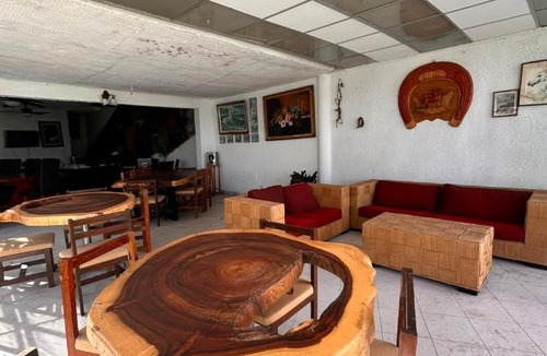 Tequesquitengo Hotel | Casa del Ángel