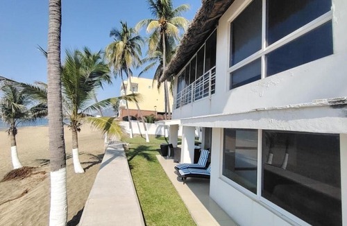 Manzanillo House | Casa Posada del Sol a pie de playa