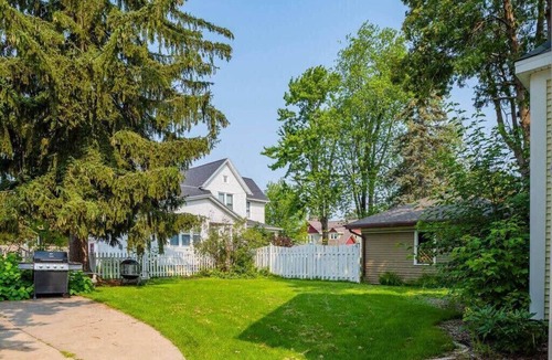 Appleton House | Charming Downtown Home w/Modern Kitchen