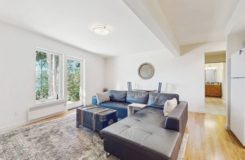 Rosario House | Cheerful Orcas Island Forest Getaway with Stunning Mountain and Sea Views