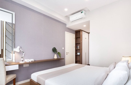 Thu Thiem Apartment | Chic 2BR Apt at Masteri An Phu, Free Gym & Pool