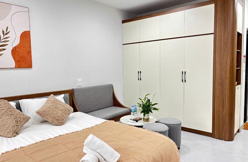 Nhat Tan Apartment | City light Apartment - near West Lake