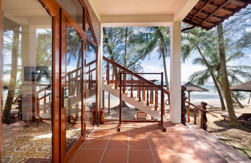 Ong Lang Hotel | Coco Palm Beach Resort & Spa