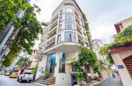 Tan Binh Hotel | Collection O Havana Airport Hotel