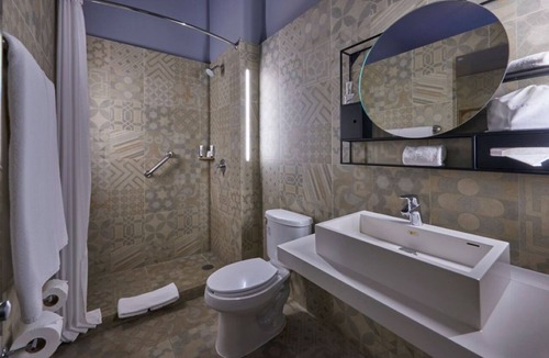 Historic Center Hotel | Comfortable 2 Queen Bed Stay Near Zócalo & Mexico City Landmarks
