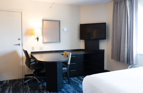 Richfield Hotel | Coratel Suites Extend Stay MSP Airport-Luxury Queen Studio Suites Kitchenette NS