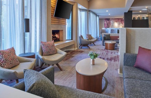 Warren Hotel | Courtyard by Marriott Detroit Warren