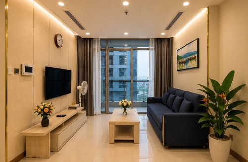 Hang Xanh Condo | Cozy 2-bedroom condo in peaceful Thành phố Hồ Chí Minh with AC