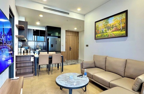 Thao Dien Apartment | Cozy Riverside Apartment- Lumiere Skyway