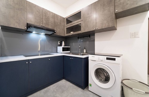 Bach Dang Riverside Apartment | Cute D1 Hideaway - Rooftop - Walk to Bui Vien 8 mins