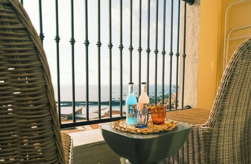 An Thoi Apartment | Daily Fireworks! Oceanview Residence with Skypool & Gym Access