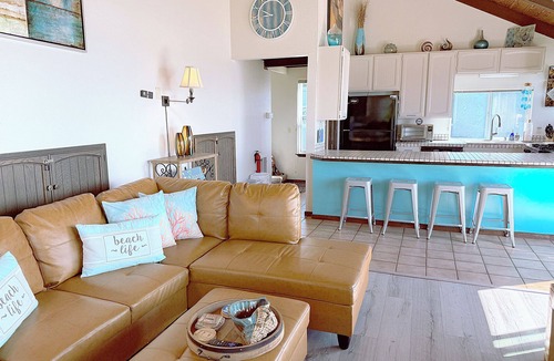 Dillon Beach House | Dillon Beach~Ocean Views~Hot Tub~Game Room~Dog Friendly~Pacific~Bella Oceana