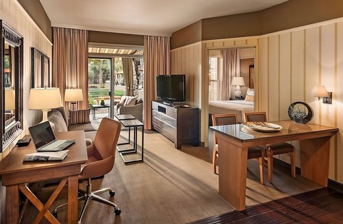 Gainey Village Villas Hotel | Discover Ideally Located Suites in Gainey Ranch AZ w/Free Parking & Breakfast!