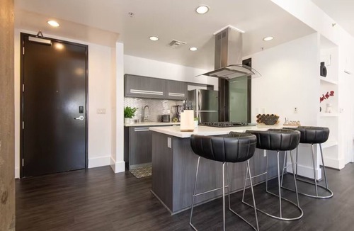 Historic Core Hotel | Double King Studio 800sqft