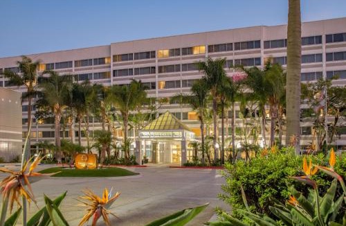 El Segundo Hotel | DoubleTree by Hilton LAX - El Segundo