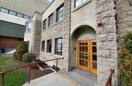 Brownstown Apartment | Downtown Studio Apt in Historic 1908 Church - 201