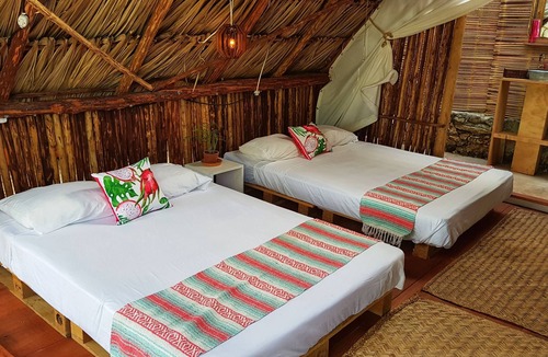Bacalar Hostel | El Búho Eco-Cabañas Hostal.