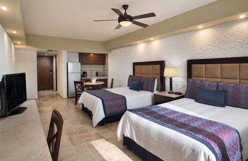 Zona Dorada Resort | El Cid El Moro - Luxury Suite in Mazatlán - optional all-inclusive