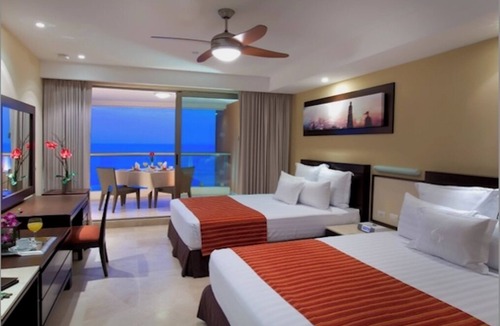 Las Glorias Hotel | Enjoy a Breathtaking Oceanfront 1 bedroom Condo in Puerto Vallarta