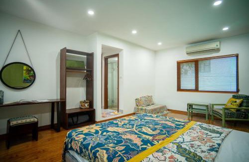 Ba Dinh Bed & Breakfast | Entire Đòng Garden House